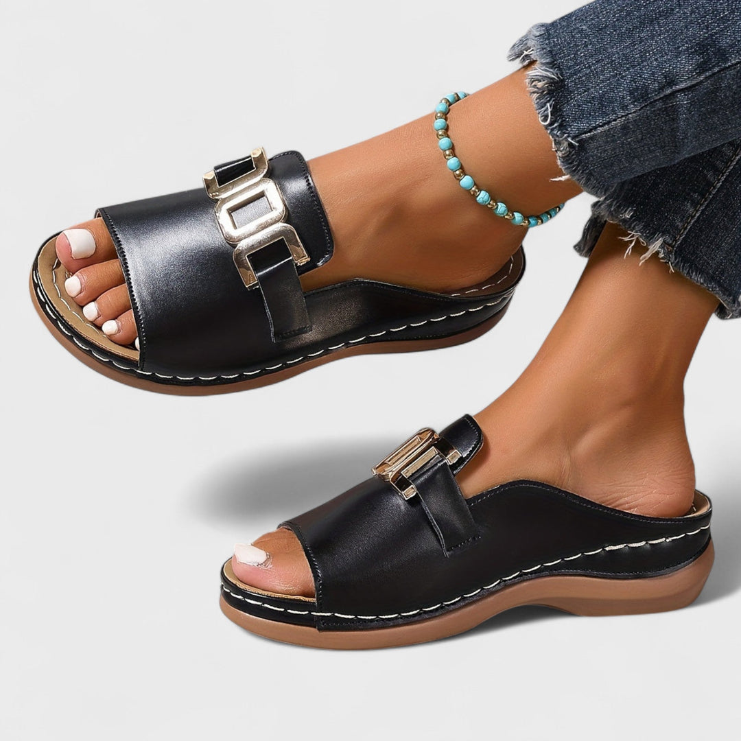 Beatriz | modern sandals